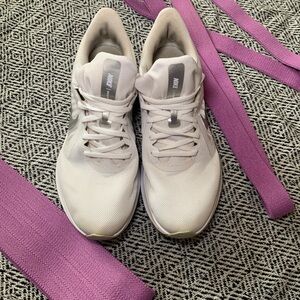 Women’s Nike Downshifter 10